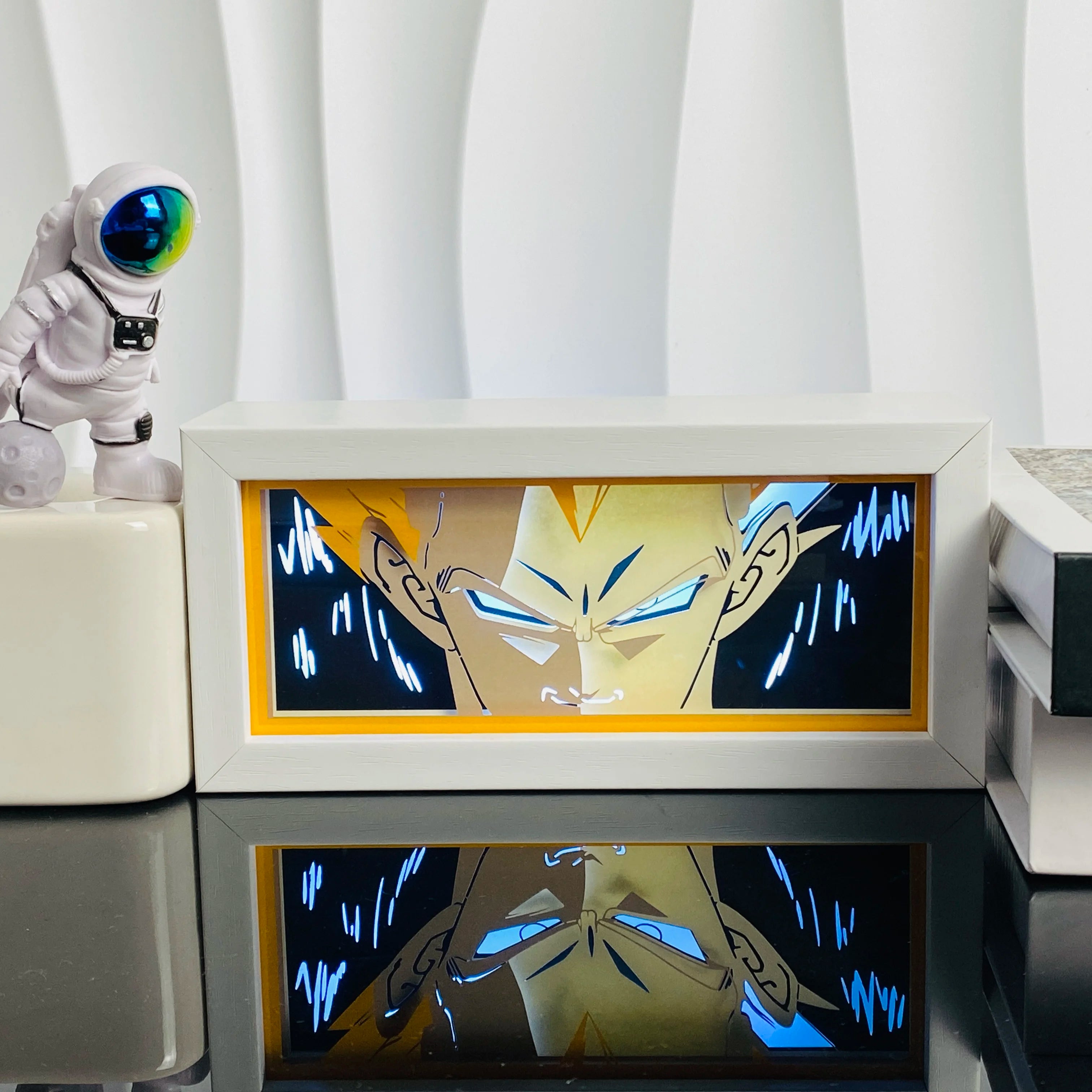 Vegeta Desk Lamp